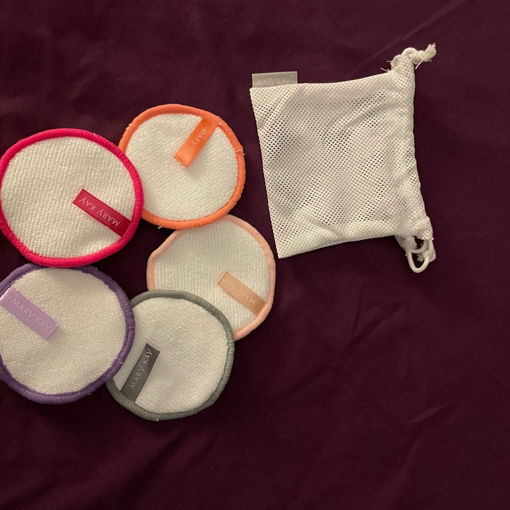 Mary Kay reusable make up remover cotton pads